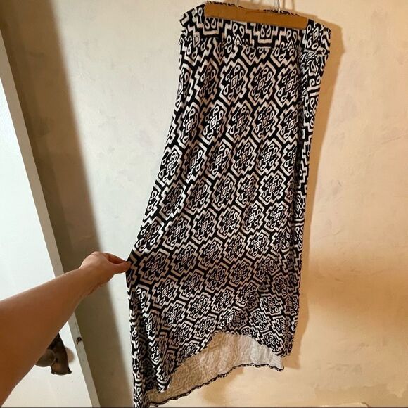 Artisan NY black and off white wrap skirt size Medium - Picture 3 of 8